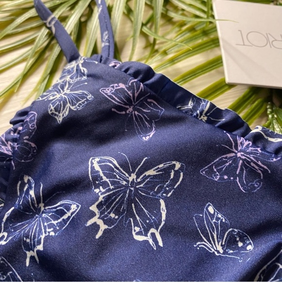 Beach Riot Rosie Navy Ruffle Swim Bikini Top - Picture 3 of 8